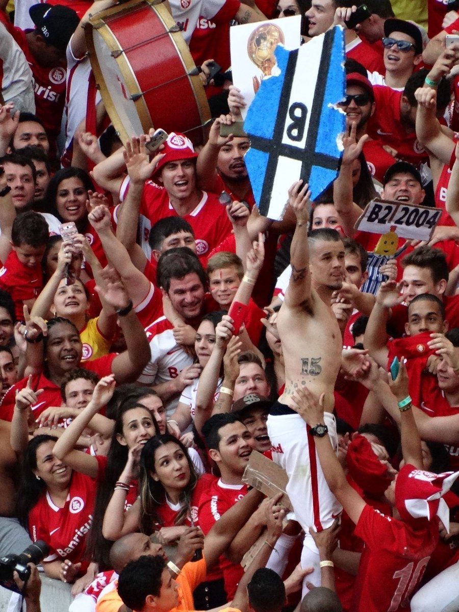 Molina_1909's tweet photo. DIAAA DO MAIOR CLÁSSICO DO BRASIL!! 

DIAA DE greNAL!
DIAA DE INTEEERR! 🇦🇹🇦🇹🇦🇹🇦🇹 https://t.co/jZAXXqpAdA