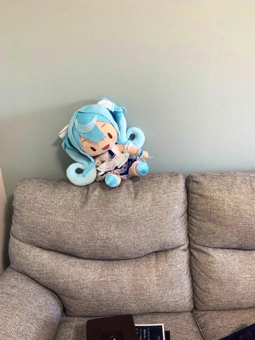 こてっ 