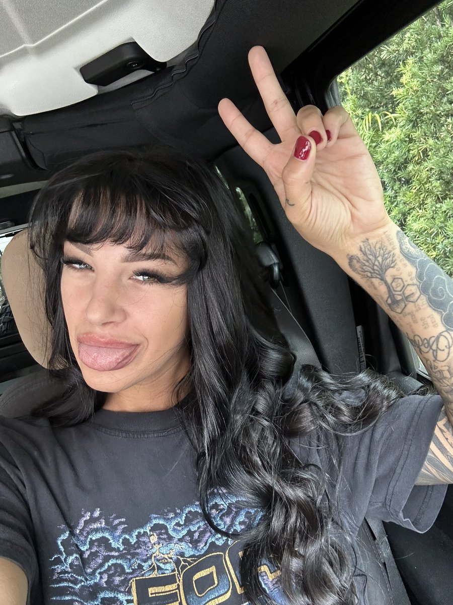Evelin Stone Official on Twitter "I don’t think y’all understand how