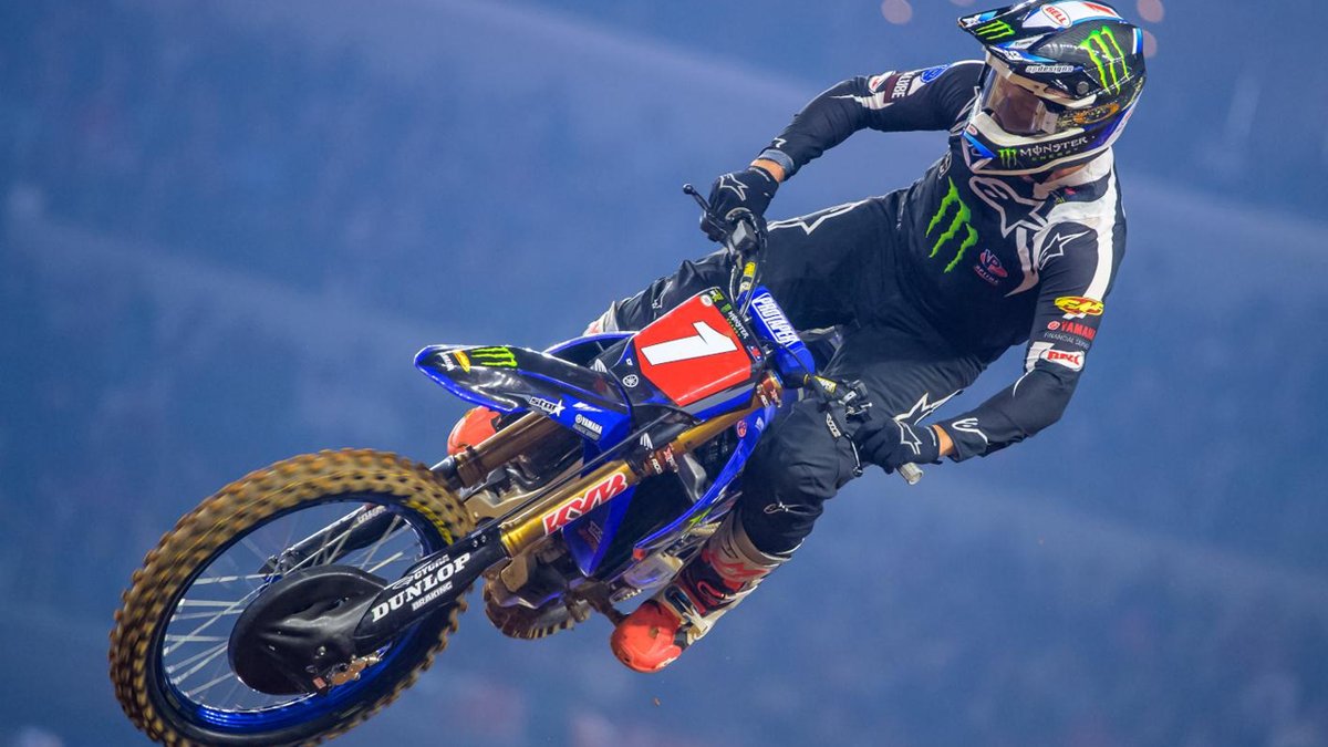 ELI TOMAC HACE HISTORIA EN DAYTONA

El campeón defensor del AMA SX volvió a ganar en Daytona, mientras que rivales en el campeonato (Webb y Sexton) completaron el podio.

Resultados completos:

mxlarevista.com.ar/ama-supercross…