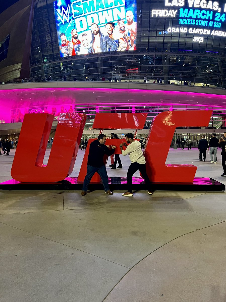 1985_twizzle's tweet photo. Thanks for the opportunity to come out to the UFC in Vegas! LFG 🔥 https://t.co/HoWpuoFugu