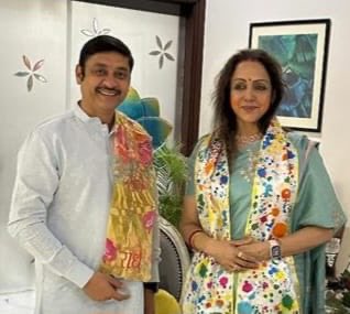 dreamgirlhema's tweet photo. Hearty congratulations to hardworking leader of Bharatiya Janata Party Shri Bhuvan Bhushan Kamal on being appointed as member of the National Commission for Backward Classes. https://t.co/11NtGGHkCe