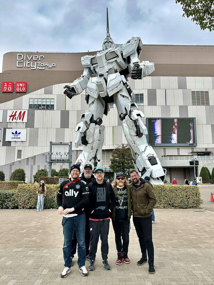 【本日TIME TABLE&amp;THANK YOU SOLD OUT】
<a href="/hopesfall/">H O P E S F A L L</a> Taken <a href="/Stranded_JP/">Stranded</a> 🇯🇵 tour Day5. <a href="/antiknock1985/">ANTIKNOCK</a> 

16:00 <a href="/ALSEID110/">A L S E I D</a> 
16:40 <a href="/Hopeless_Raven/">Hopeless Raven</a> 
17:20 <a href="/evylock/">evylock</a> 
18:00 <a href="/factor2grace01/">factor2grace</a> 
18:40 <a href="/Stranded_JP/">Stranded</a> 
19:20 Taken
20:25 <a href="/hopesfall/">H O P E S F A L L</a> 
マーチ残小物あり是非オープンからチェック願います！