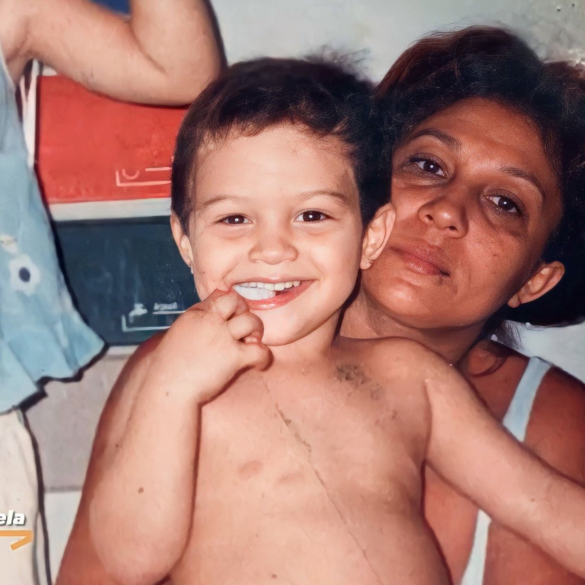 lightromulo's tweet photo. #ROMULODAY 🎉🤍 – dia de celebrar a vida de uma das pessoas mais lindas de coração que já conheci…

te amo e te desejo um universo inteiro de coisas boas, @romuloestrela! 🥹🎈🙌🏻💖 https://t.co/TPoGOMdYJE