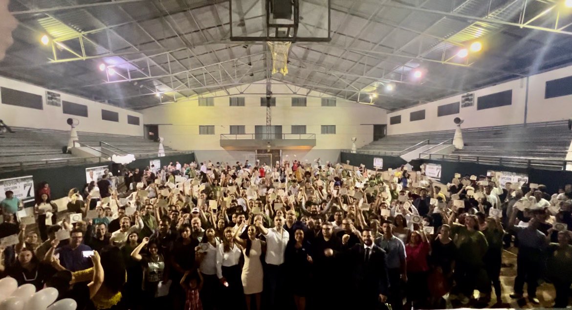 Becas Universitarias Victor Herreros!! 
Por un mejor Py.