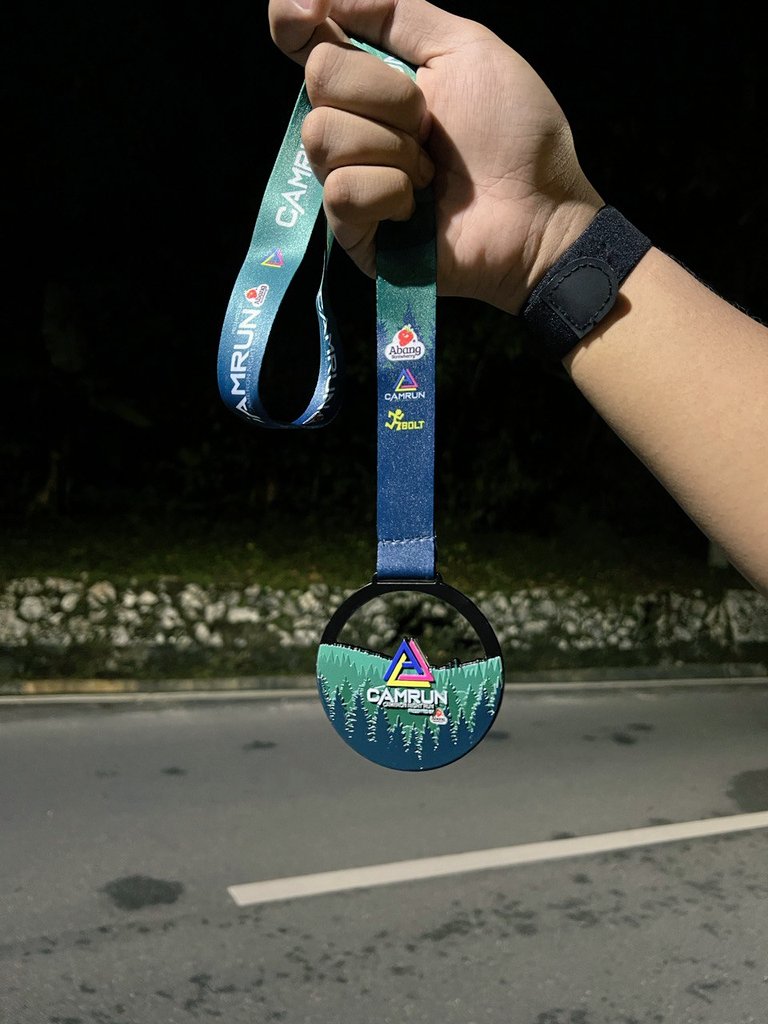 mistaaimanvevo's tweet photo. It's a wrap for Cameron Night Run. Jumpa lagi tahun depan! Harap2 ada category FM nanti. #camrun #camrun2023 #weekendthings #10km #21km #coldestnightrun #cameronhighlands #pahang #malaysia @twtmarathon @ariekubrie @yusreejoho @azdiskndr https://t.co/ANdn5jTOfQ