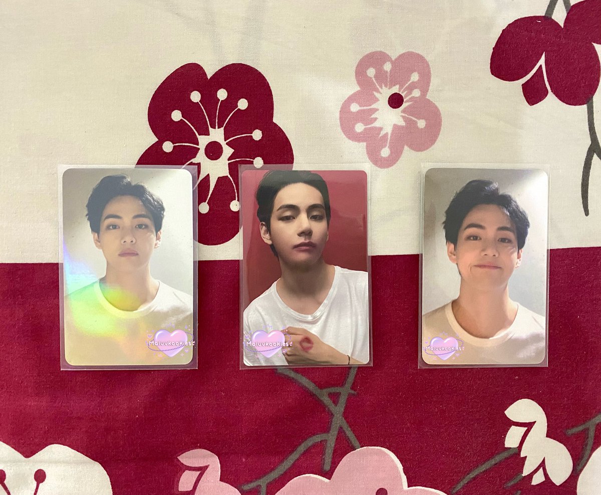 maluvkookies's tweet photo. @geraihybe enih min per-pc-an tae kaos putih yg ngelengkapinnya butuh tetesan darah dan keringat jd tolong fb aku min biar perjuanganku ga sia2 😭🙏🏻

dari kiri ke kanan:
- tae putih dfesta
- tae proof collector pc A / tae kecup
- tae putih dicon 102 https://t.co/fu9Svbmq1Y