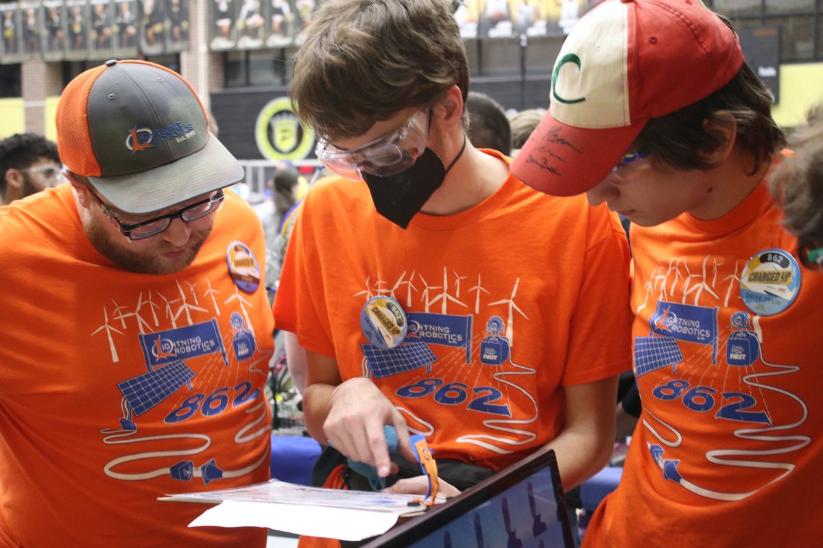 FRC862's tweet photo. Qual 41: FRC862 and the red alliance won 71-65!
Qual 49: FRC862 and the blue alliance won 112-107!
#AAAAA #firstforward #frc862 #omgrobots #ChargedUp #week1 https://t.co/wdJbdrbnt9