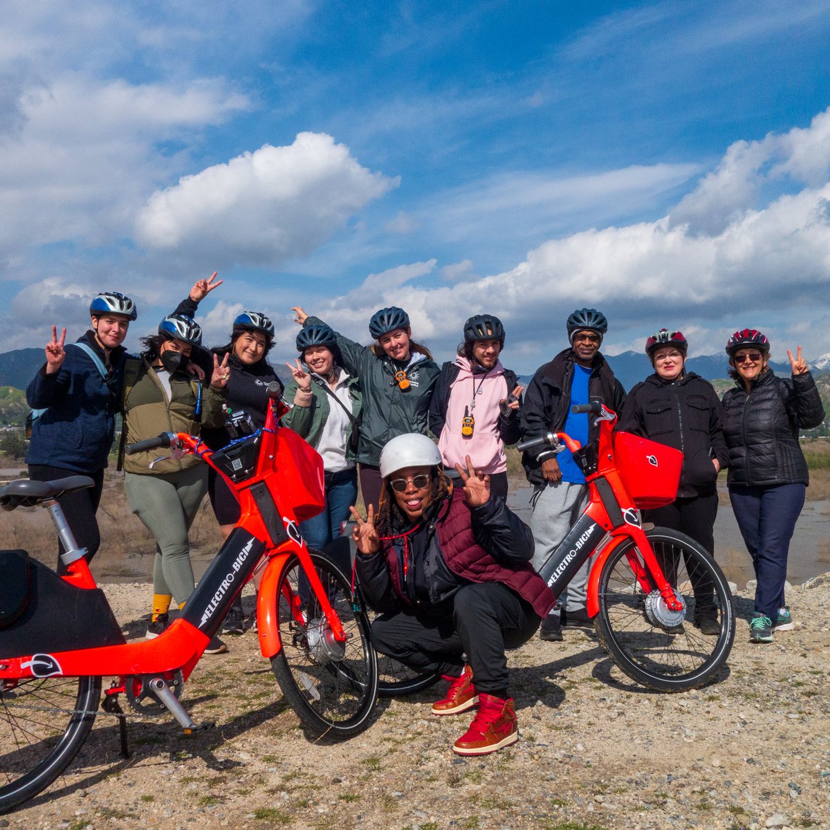 ElRandomHero's tweet photo. Spent the day supporting the #ElectroBici program that @peopleforMJ & @PB__Community run in the valley. Those ebikes were a lotta fun to ride. Learn about the program here: https://t.co/LV4Fl5XG0x https://t.co/TuwU99jRSk