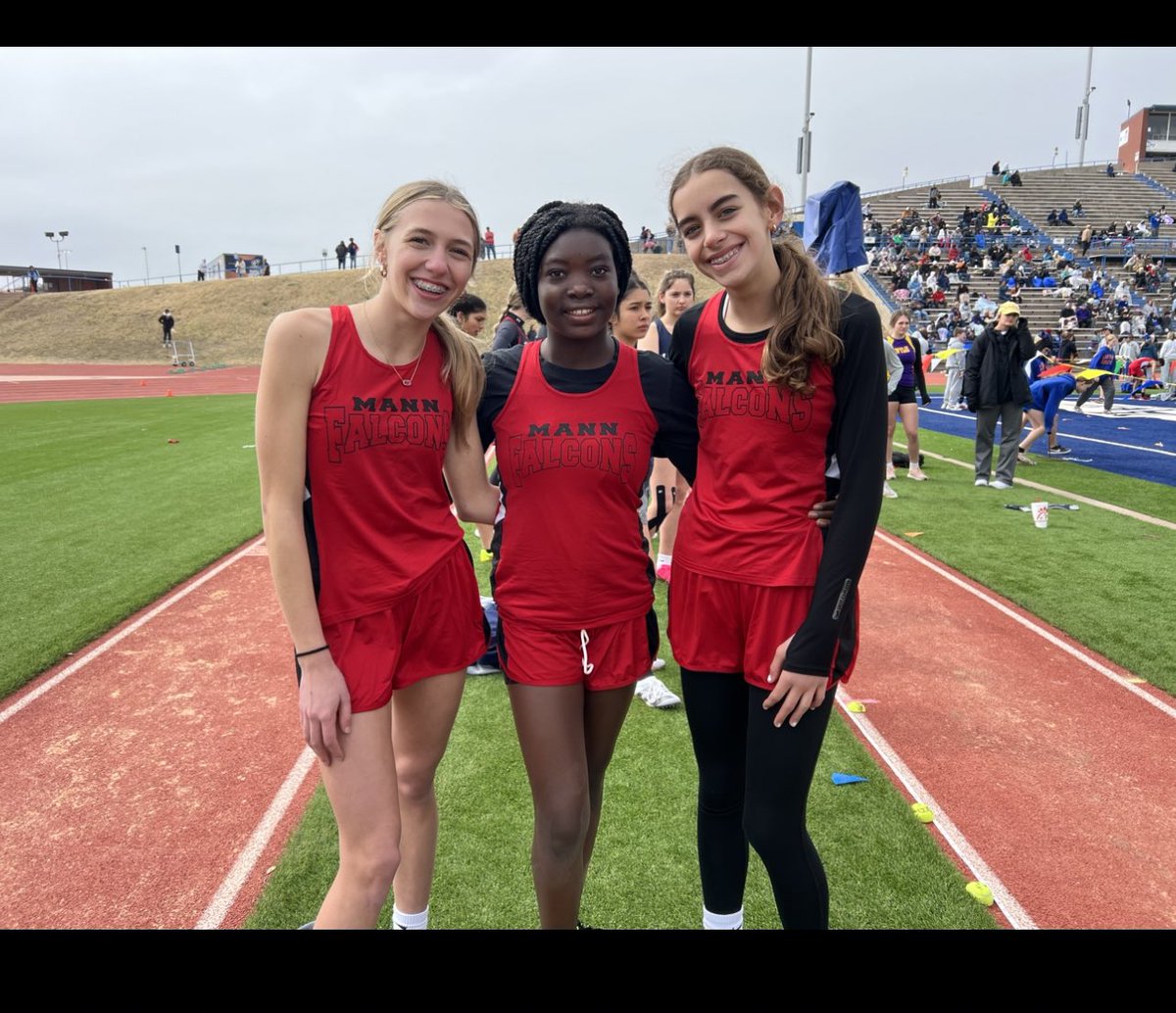 mann_girls's tweet photo. Lady Falcon Track….LET’s Go!! 

#OTOF
#ThinkStrong
#BeStrong
#FinishStrong https://t.co/svIaADykJ8