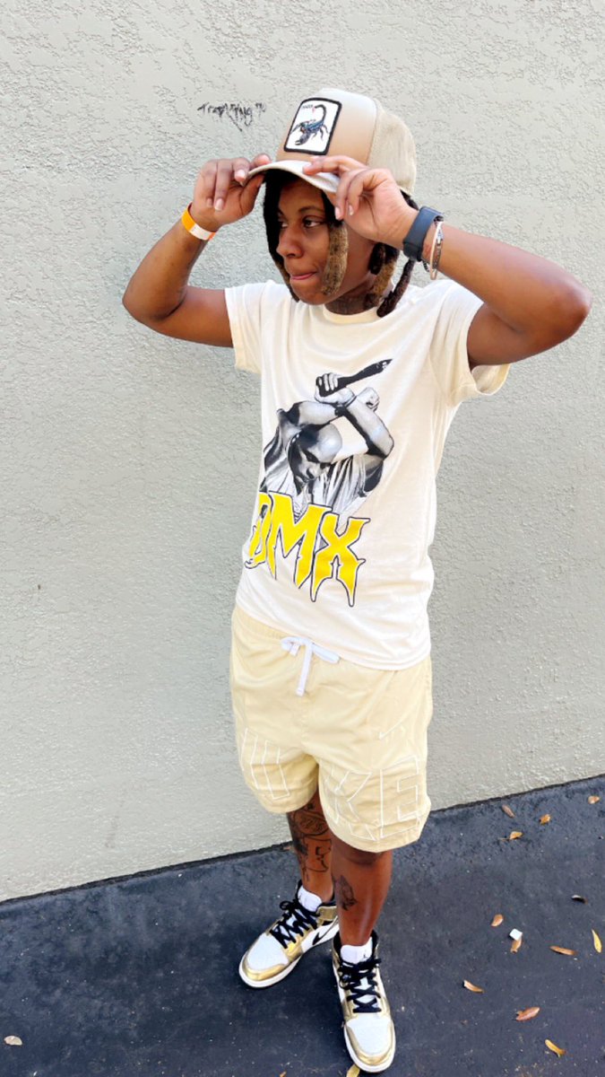 PeeLeww's tweet photo. I grew up fast, I was thuggin young❗️

#30loading https://t.co/Tx0HaArKOu
