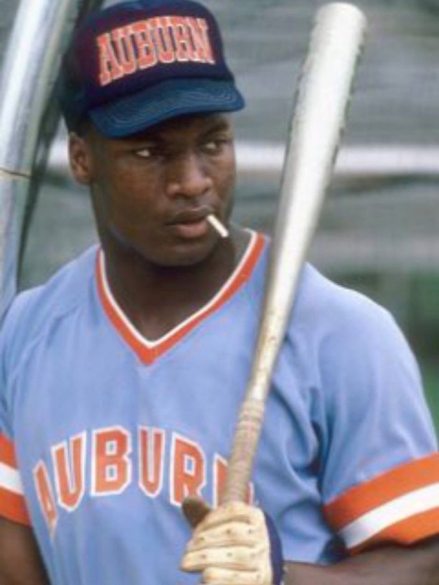In 1989, Bo Jackson had 32 home runs and 105 RBI and then averaged 5.5 yards per carry that fall in the NFL.