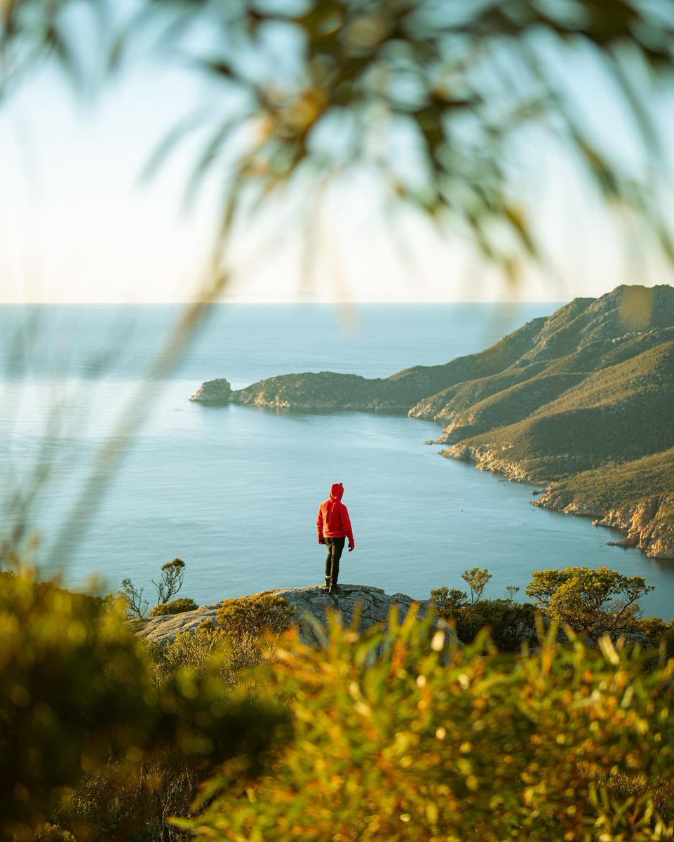 Even with Wineglass Bay just out of the frame, the view from Mount Amos is always worth the climb. 📍 Mount Amos, Freycinet National Park IG/marinovmedia #DiscoverTasmania