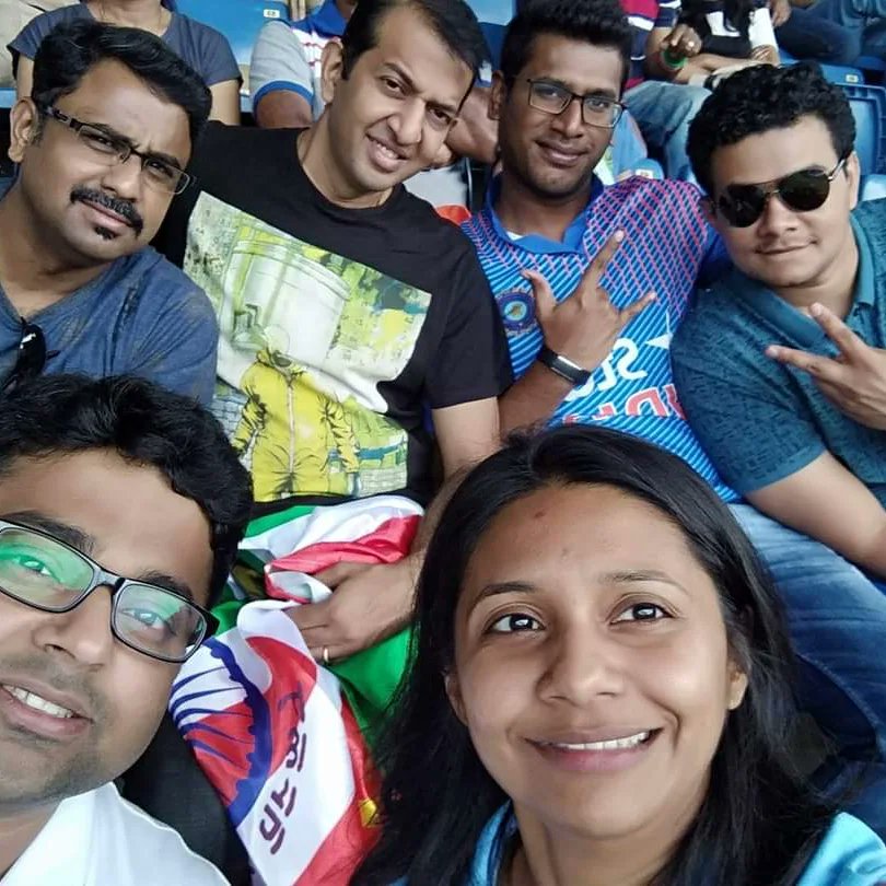 Anusha_Sachfan's tweet photo. The first 2 pics are from 2017 Blore test vs Aus. The crowd played a major part in a tough win.
The 3rd pic tells you the sad state of fans as we head into a must win game in Ahd.
The players need us.
Fans need to be in the stadium!
@thebharatarmy @BCCI 
#ahmedabad #INDvAUS https://t.co/9OYHDuj1cp