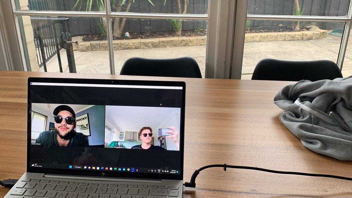 TheGlassTable_'s tweet photo. What are we up to? https://t.co/DvpN3qPJxD