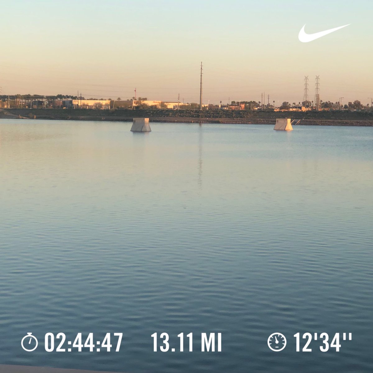 missgenessee's tweet photo. One of the best parts of training for a marathon is that you get to run half marathons for practice 😉 before I trained for flying pig, I had only ran up to 5k/ 3.1mi. #runflyingpig #nikerunclub #marathontraining https://t.co/79MT6xBDs9