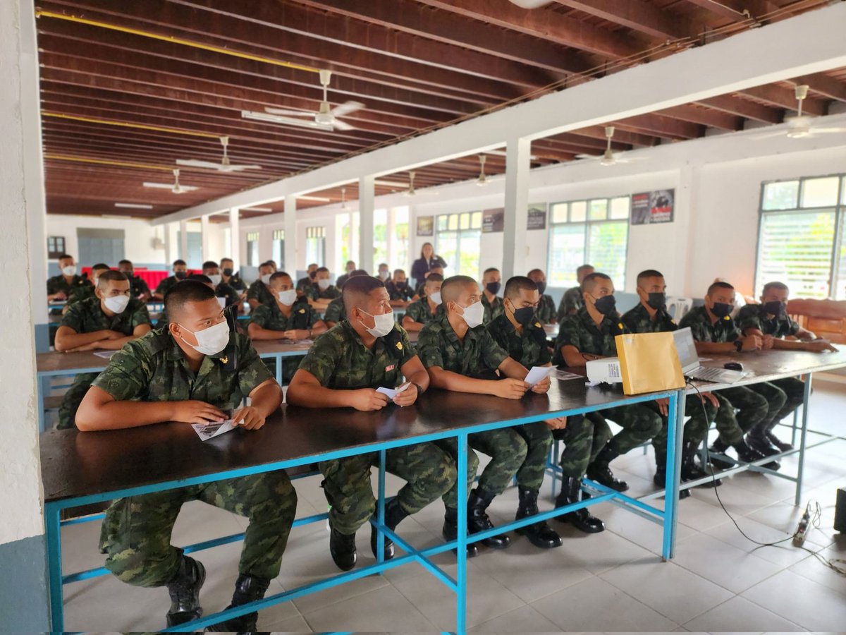 Infantry1000_2's tweet photo. 📢 บริษัท รักษาความปลอดภัย ท่าอากาศยานไทย จำกัด ประชาสัมพันธ์การสมัครงานให้กับพลทหารที่จะปลดประจำการจองหน่วย ร.15 พัน.2 เมื่อวันที่ 4 มีนาคม 2566  เวลา 10.00 น. ค่ายวชิราวุธ อำเภอเมือง จังหวัดนครศรีธรรมราช

#ร15พัน2ไม่เป็นรองใคร
#ศูนย์ประชาสัมพันธ์กองพันทหารราบที่2กรมทหารราบที่15 https://t.co/oiT9Vw5MPl
