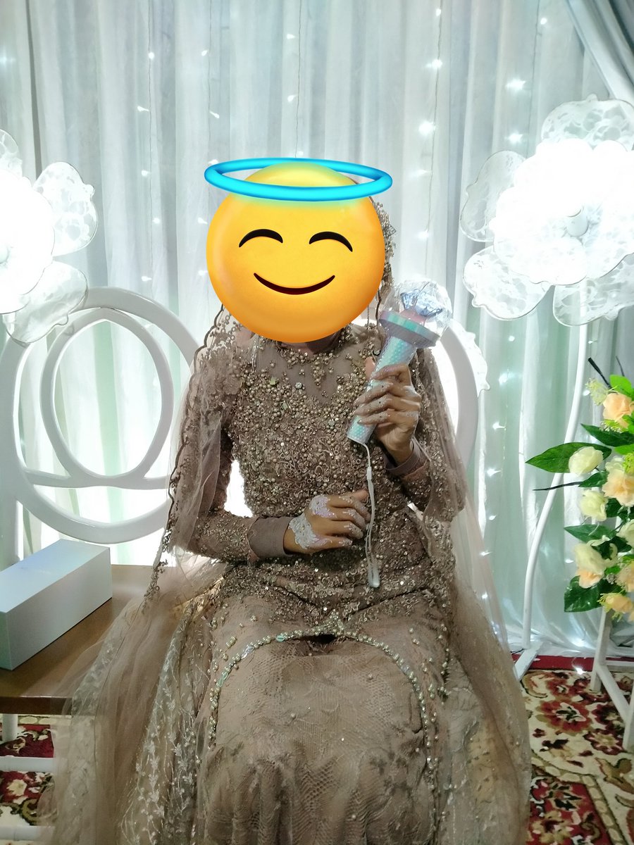 flshknow's tweet photo. @starfess sudah ikutan tp gada yg foto setengah badan gt🙃 https://t.co/uWWb4DDopX
