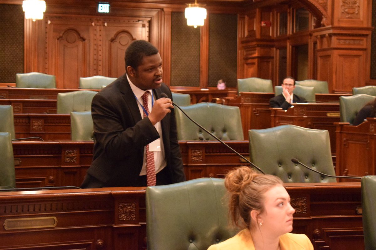 ModelILGov's tweet photo. More highlights from this weekend’s committee and floor action! Representatives and Senators have been enjoying passionate debates and thoughtful discussion on legislation. Our thanks again to the Illinois statehouse for hosting us once again. #MIG2023 https://t.co/xHR7F9F0bp
