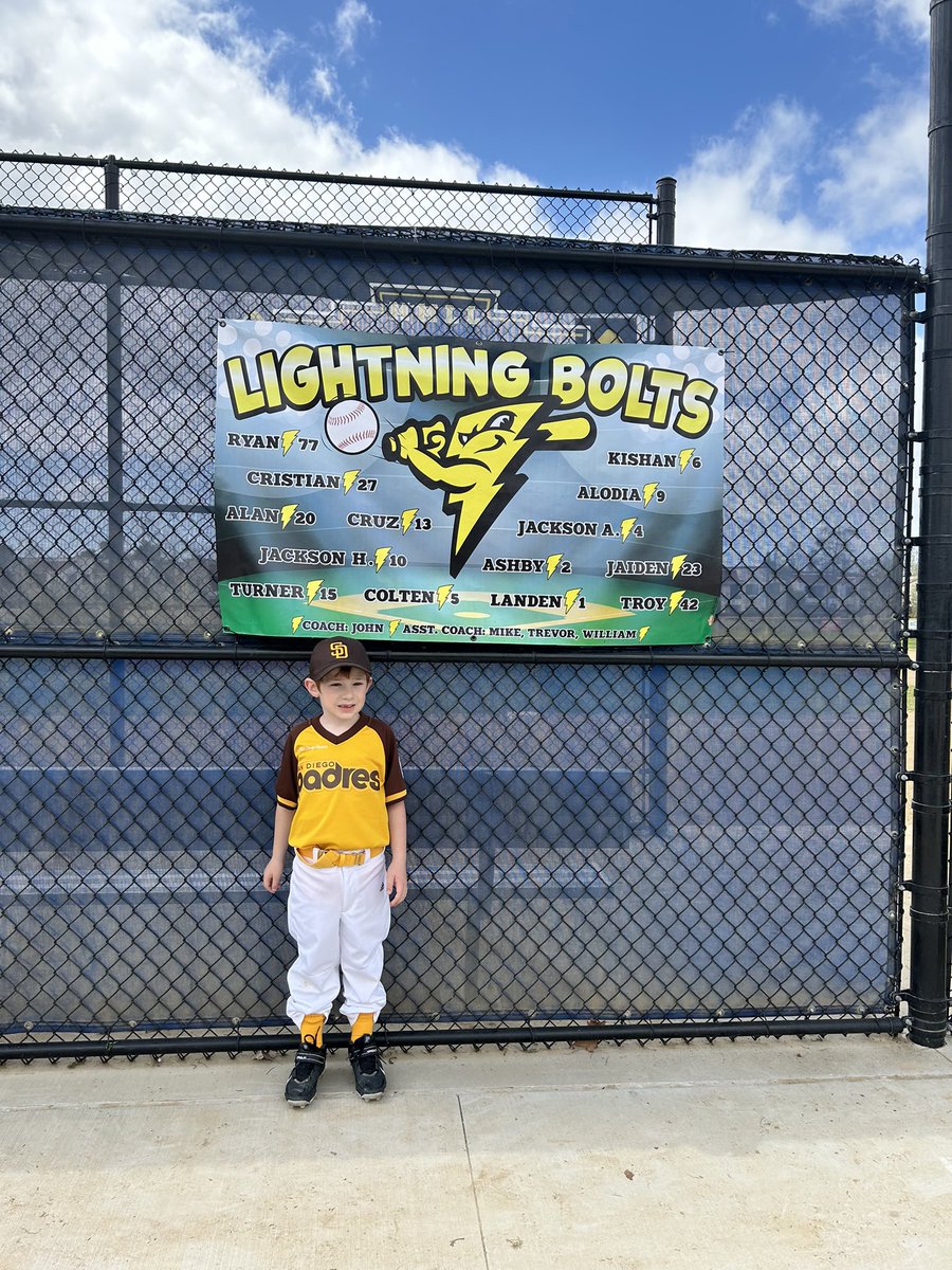 10NewsAarons's tweet photo. Opening day of Little League. Little guy got to pick any number he wanted, went with 4. He’s a mini @snellzilla4!!! #FuturePadre @Padres #LittleLeague #OpeningDay #PadresTwitter https://t.co/abXmQ5Hlvy