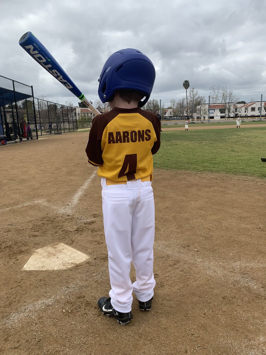 10NewsAarons's tweet photo. Opening day of Little League. Little guy got to pick any number he wanted, went with 4. He’s a mini @snellzilla4!!! #FuturePadre @Padres #LittleLeague #OpeningDay #PadresTwitter https://t.co/abXmQ5Hlvy