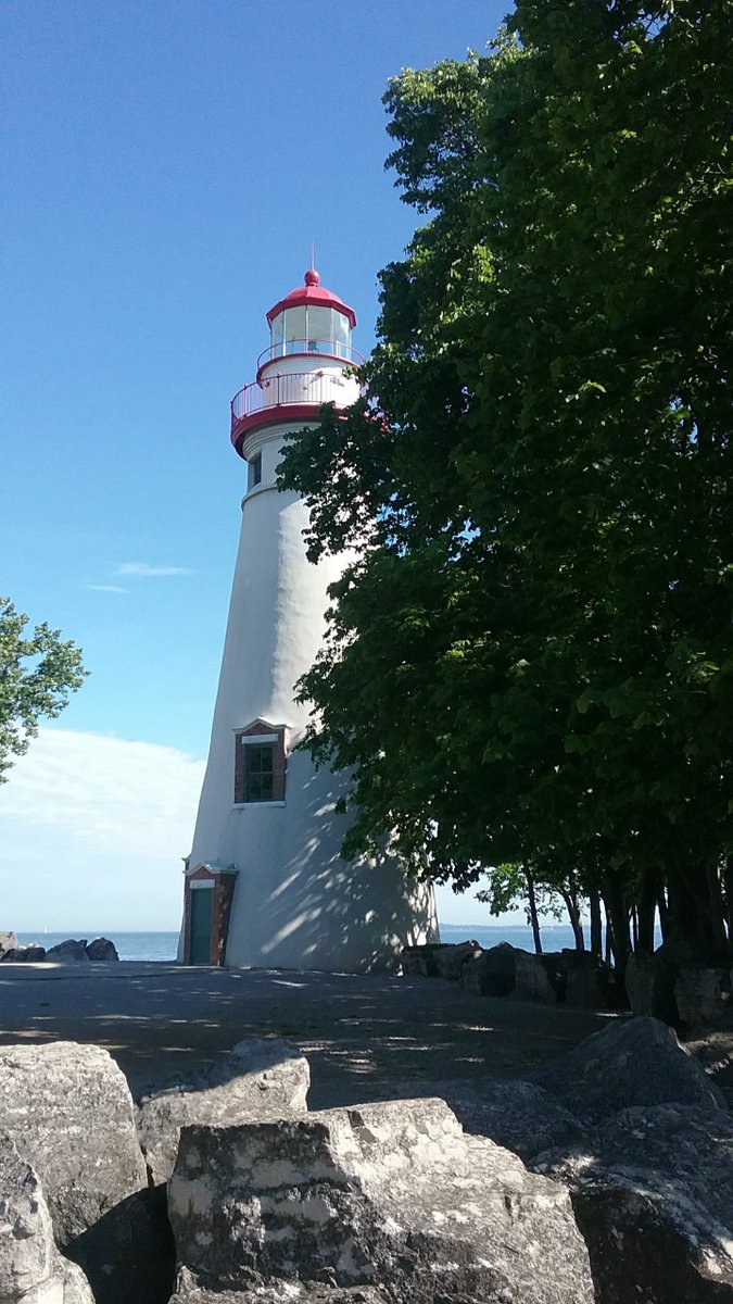 adventuresforfl's tweet photo. The Lake Erie area has so many terrific attractions, some of which are completely FREE! Enjoy the beauty and relaxation of one of America’s Great Lakes.
#familytravel #midwesttravel #SanduskyOhio #MyOhioFun
@ShoresIslandsOH @OhioFindItHere @OhioMagazine
https://t.co/AIGFSF7Azm https://t.co/fbUo5SgfAs