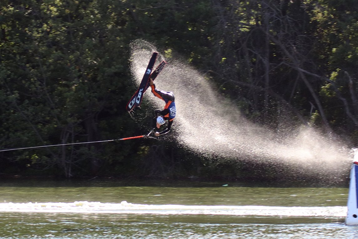 namerennes's tweet photo. Looking forward to photographing the summer water ski jump championships.... crazy people...(like I should talk, lol)

#waterski #actionshots #nft #nftartist #skijump #crazy https://t.co/B9KhoxlClg