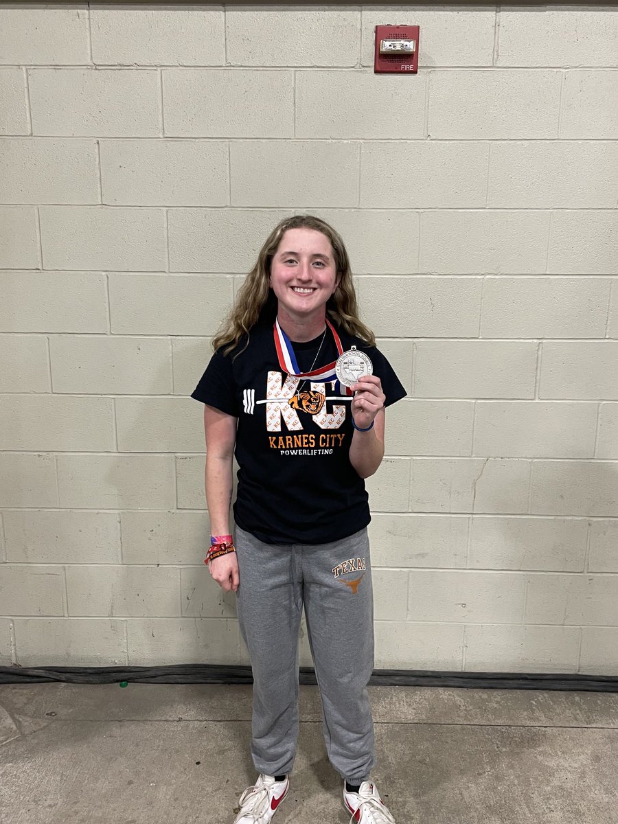 KC Powerlifting tweet media