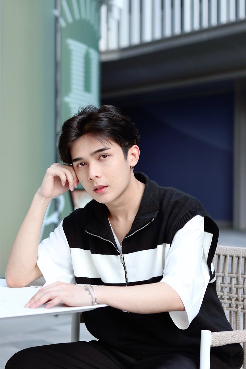 burapa_golf's tweet photo. 🤍🖤🥰 https://t.co/sYDsyAXppF