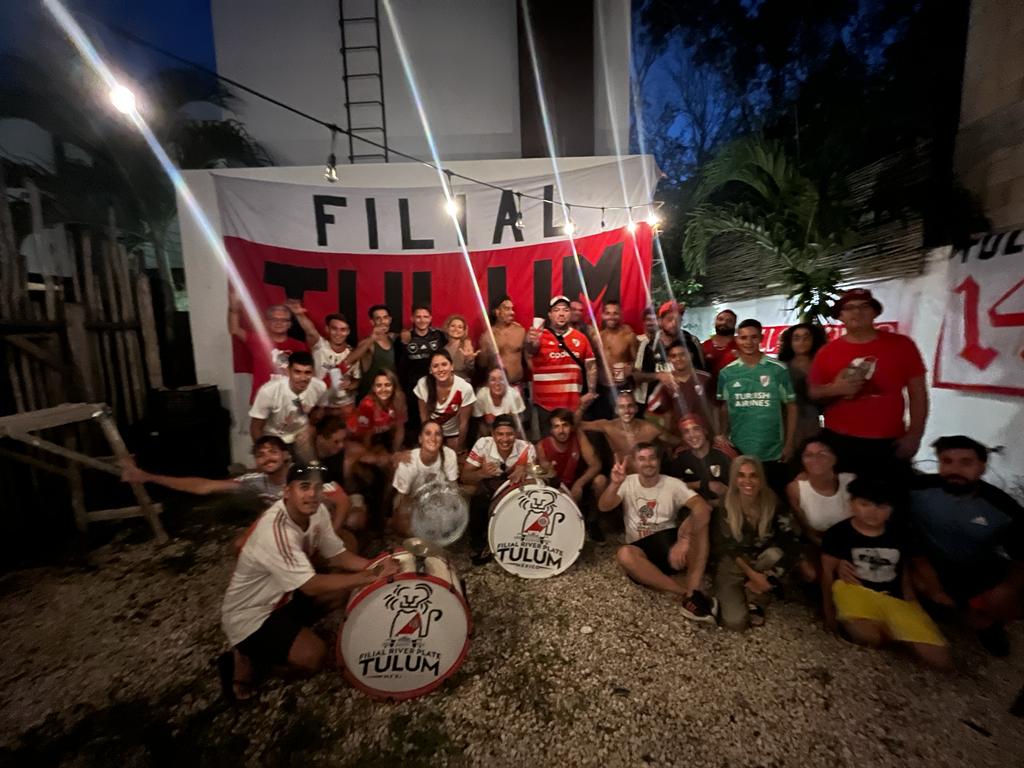 riverplatetulum's tweet photo. En las buenas vamo a estar en las malas mucho mas.....!

#riverplatetulum #tulumesderiver #MexicoEsDeRiver #VamosTodosUnidos #riveresmundial #AsociateARiverTulum https://t.co/gitdFSIAm3