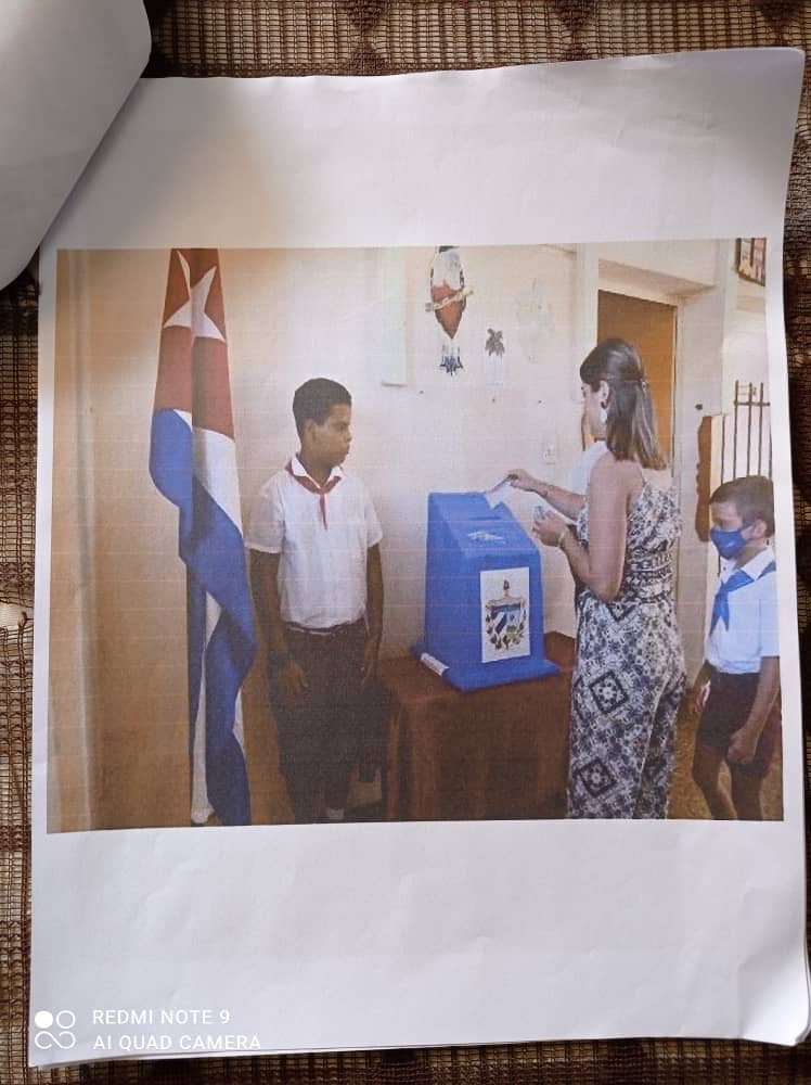 #MejorEsPosible 
Nuestros Pioneros Artemiseños nos traen más creatividad, iniciativas, con colorido y versos que nos dicen cuanto de compromiso, Fortalezas y #Continuidad con fe en la #Victoria.
#Cuba 
OPJM Artemisa