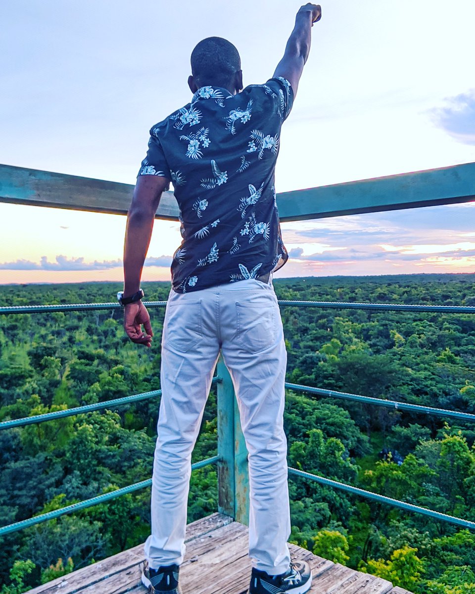 Dumisani_DLN's tweet photo. I have climbed the mountain top and I have seen how great the future of Zambia and indeed Africa can turnout to be if for a moment we realized that we are the ones this world has been waiting for to change the narrative.

The good news is that 'WE HAVE COME'

#AfricaMustThink https://t.co/obBMKbf9b7