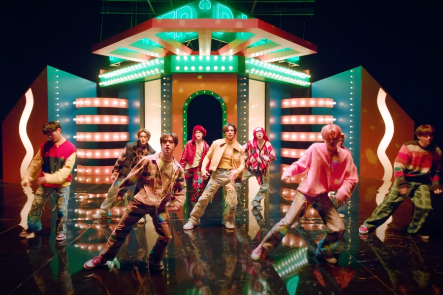 Soompi on X: "WATCH: #CRAVITY Is Feeling "Groovy" In Colorful MV Teaser For Comeback Track https://t.co/fpUT45Iiv7 https://t.co/JBYvejI3DL" / X