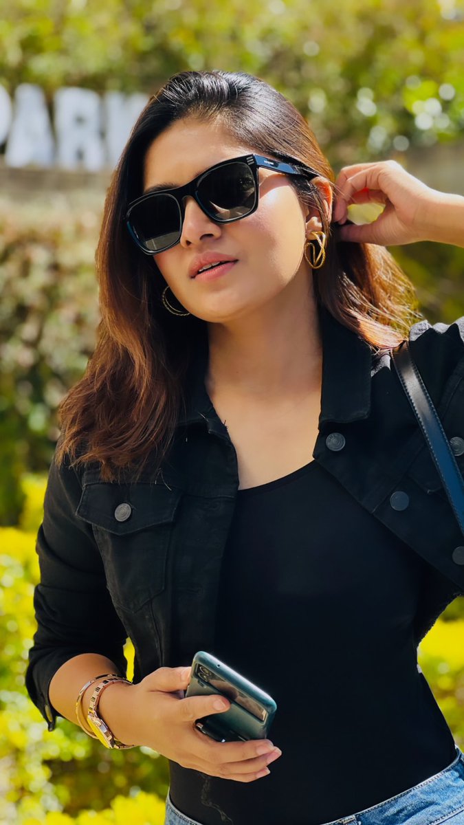 FqbvssLaAAAtqBt?format=jpg&name=medium