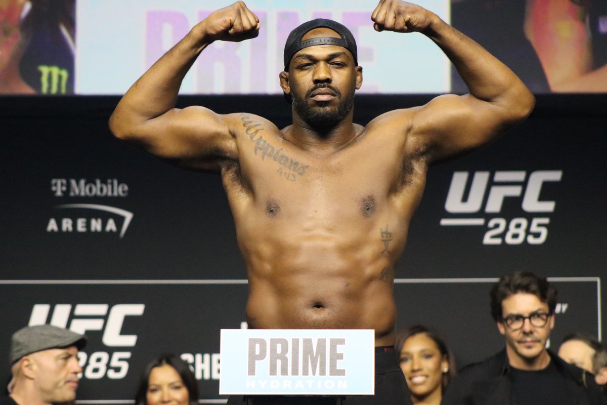 MMA Mania on Twitter "Jon Jones gets his first finish since 2018 and
