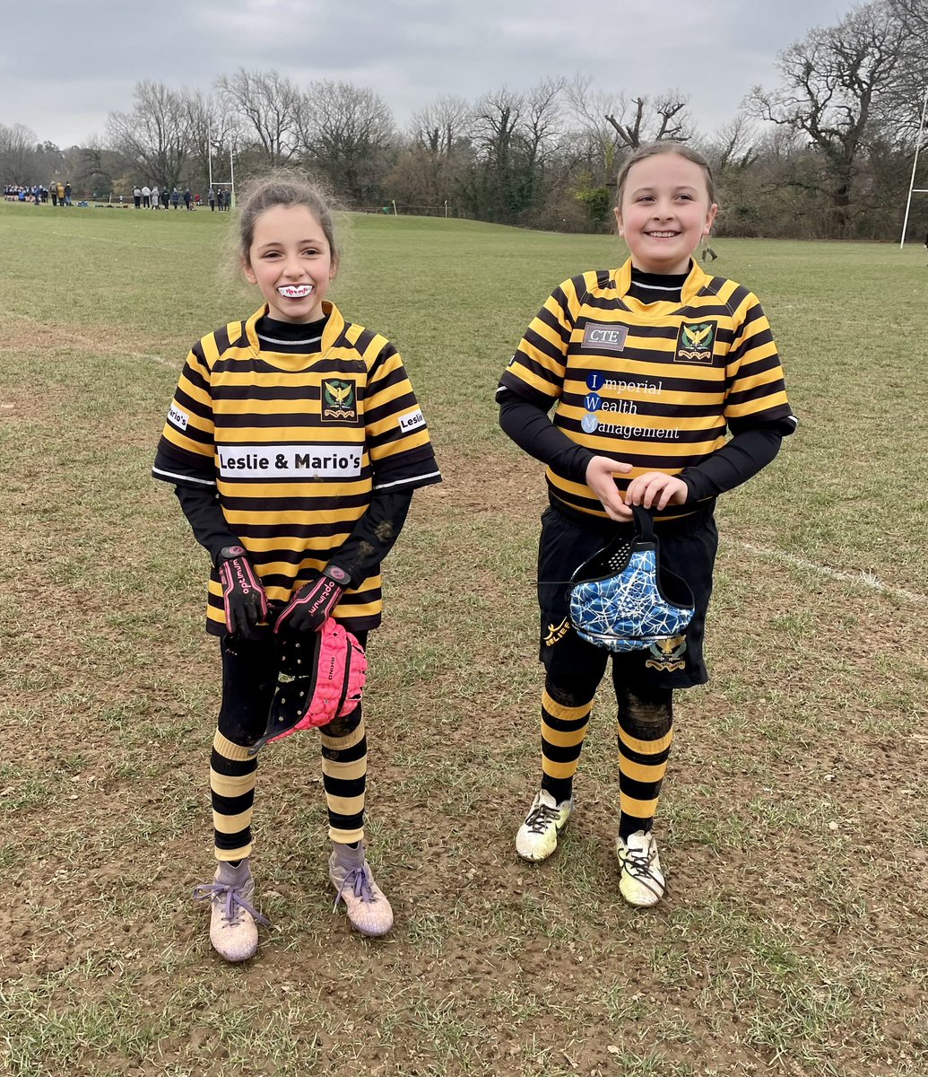 Went to watch these two repping club colours this weekend! Great to see inter club training games! @LNRFC @LNRFCHornets @RugbyCapitals @KiraPhilpott @BackTheGirlsPod #thisgirlcan #rugbygirls