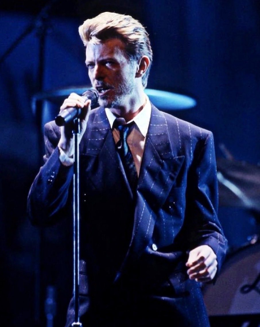 Weird_n_Gilly's tweet image. David Bowie is… never just a man in a suit ⚡️✨ #DBIs