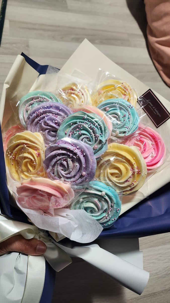 redrsh1486's tweet photo. 이쁘다♡
맛있댜♡
먹기 아깝다...;ㅅ; https://t.co/J09qnhC489