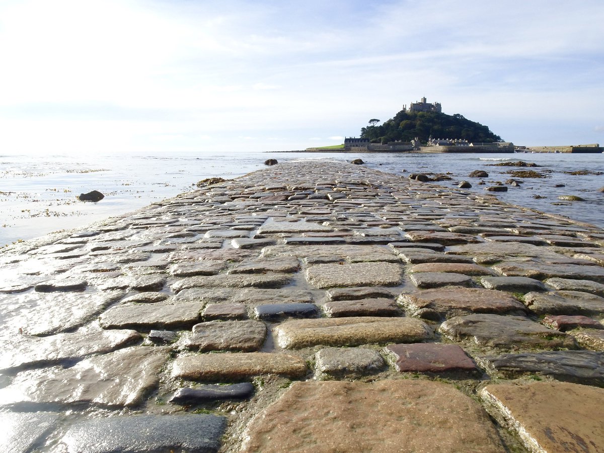 Gool Peran Lowen to all!
#StPiransDay #Cornwall