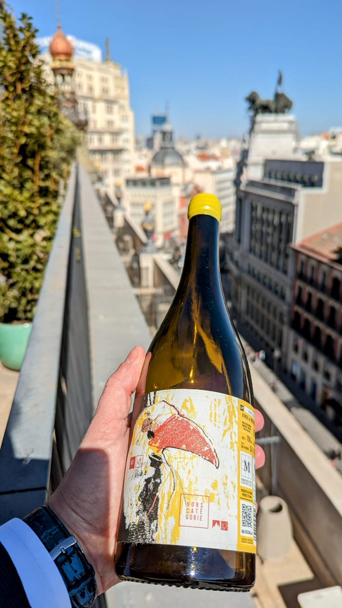Valleyglesias (@valleyglesias) on Twitter photo The bird flies high. It is an honor and a great responsibility that one of the best sommeliers in Spain <a href="/Agustin_Trapero/">Agustin Trapero</a> and his team have chosen our Albillo Real to represent Madrid white wines at the reference hotel in the capital <a href="/FSHotelMadrid/">Four Seasons Hotel Madrid</a> <a href="/VinosdeMadridDO/">Vinos de Madrid CRDO</a> The bird flies high. It is an honor and a great responsibility that one of the best sommeliers in Spain <a href="/Agustin_Trapero/">Agustin Trapero</a> and his team have chosen our Albillo Real to represent Madrid white wines at the reference hotel in the capital <a href="/FSHotelMadrid/">Four Seasons Hotel Madrid</a> <a href="/VinosdeMadridDO/">Vinos de Madrid CRDO</a>