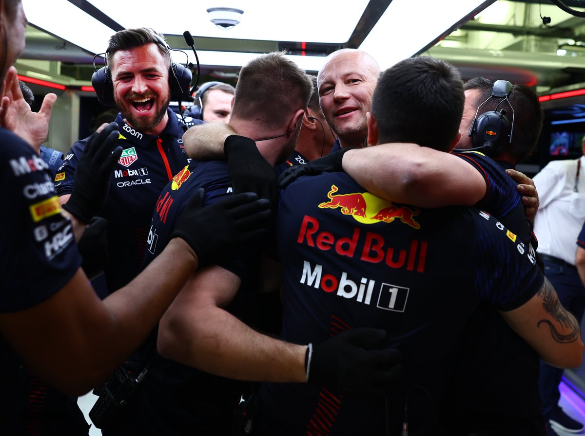 redbullracing's tweet photo. It is RACE DAY 🤘#BahrainGP https://t.co/UvgYDoURTC