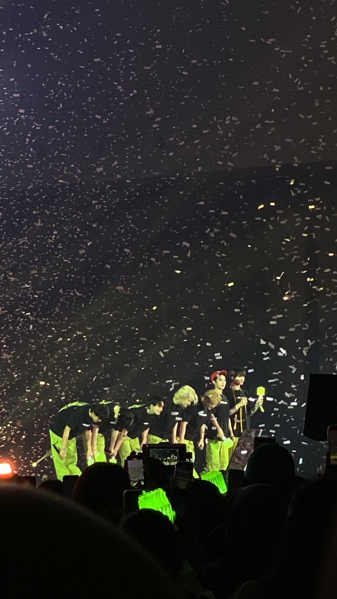 ari 🐮 mt after dm tweet media