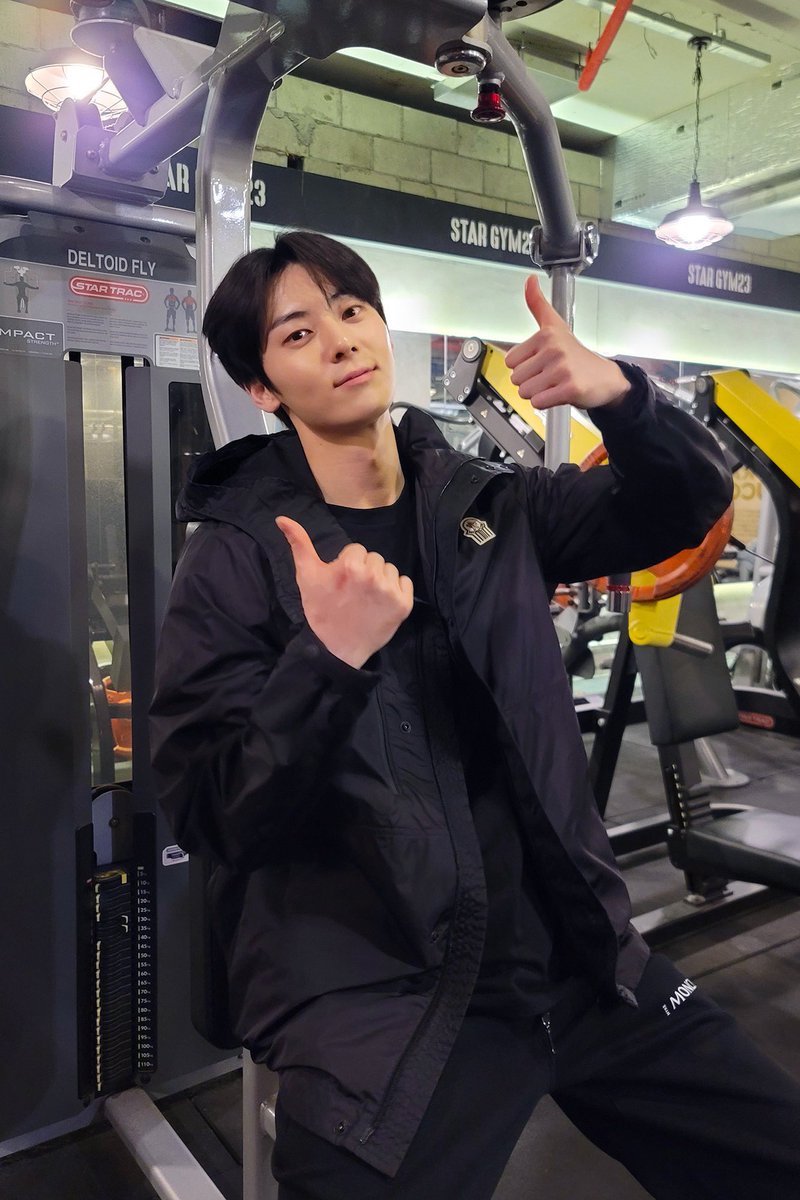 황민현(HWANG MIN HYUN) tweet media