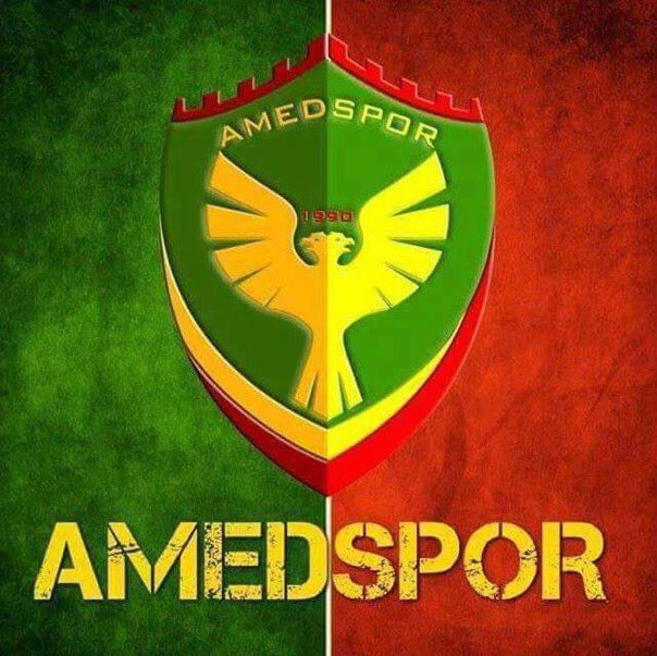 Bursaspor taraftarı olduğunu söyleyen bir güruhun saldırısı ve nefret söylemi kabul edilemez. Bursa halkı bir avuç faşiste ve kulübü bu hale sürükleyenlere gereken yanıtı mutlaka vermeli. Amedspor bu ülkenin gururudur.  #Amedsporyalnızdeğildir 
#AmedsporunYanındayız