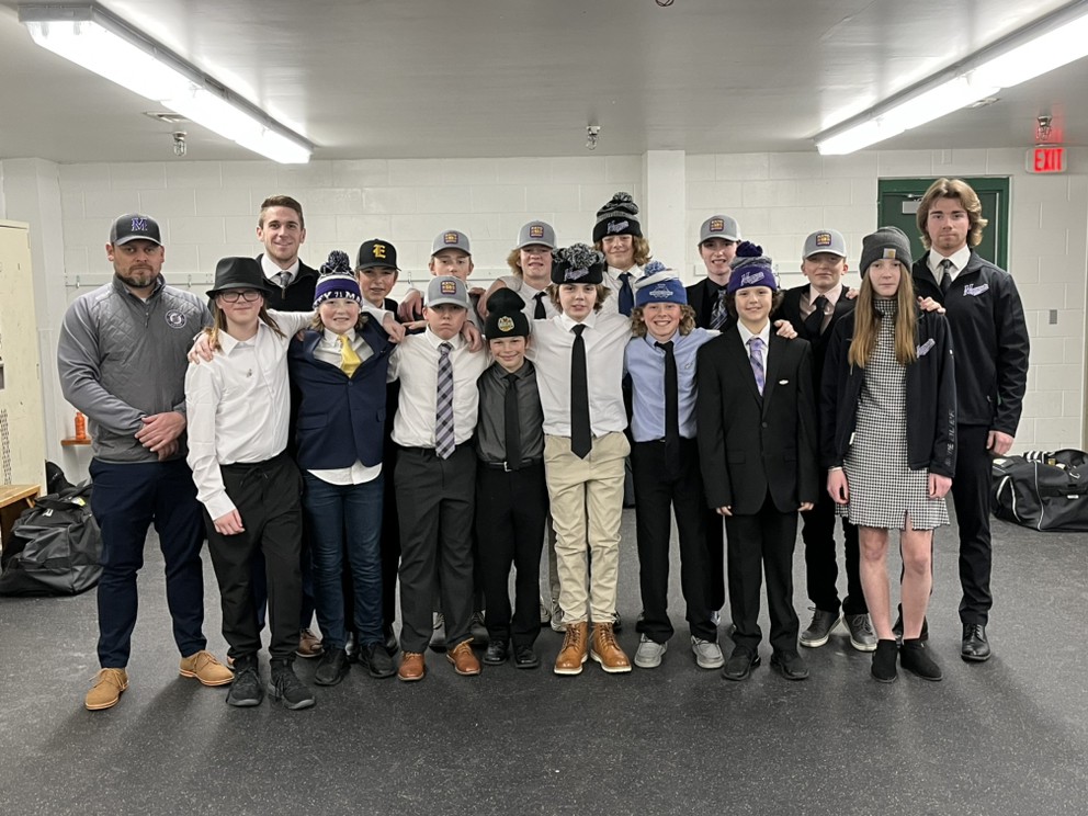 MN South PWA Region Championship Game

🆚 River Lakes 
📍 Faribault Ice Arena
⏰ 9am

Winner moves on to the State Tournament 

#AllBusiness #Drive2State #MNHockey