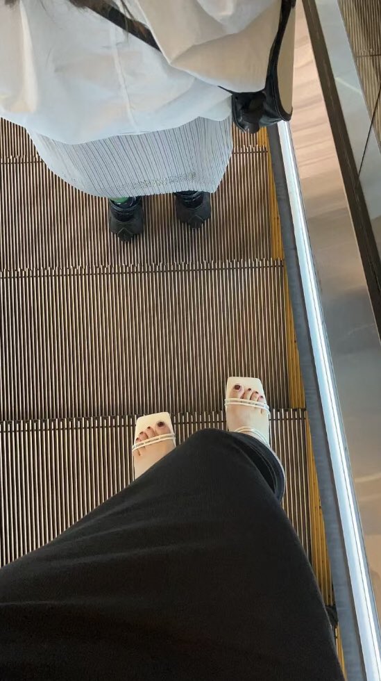 dfg39928599's tweet photo. 忙碌的生活状态 https://t.co/BqB9IDj7QH