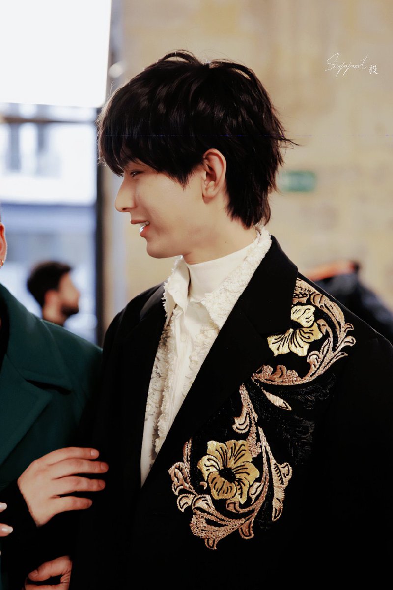 chengyilovebot's tweet photo. #ChengYi’s cute smile :D

CHENGYI FOR LANVIN
#ChengYixLanvinFW23 https://t.co/x9tCmjVOrg