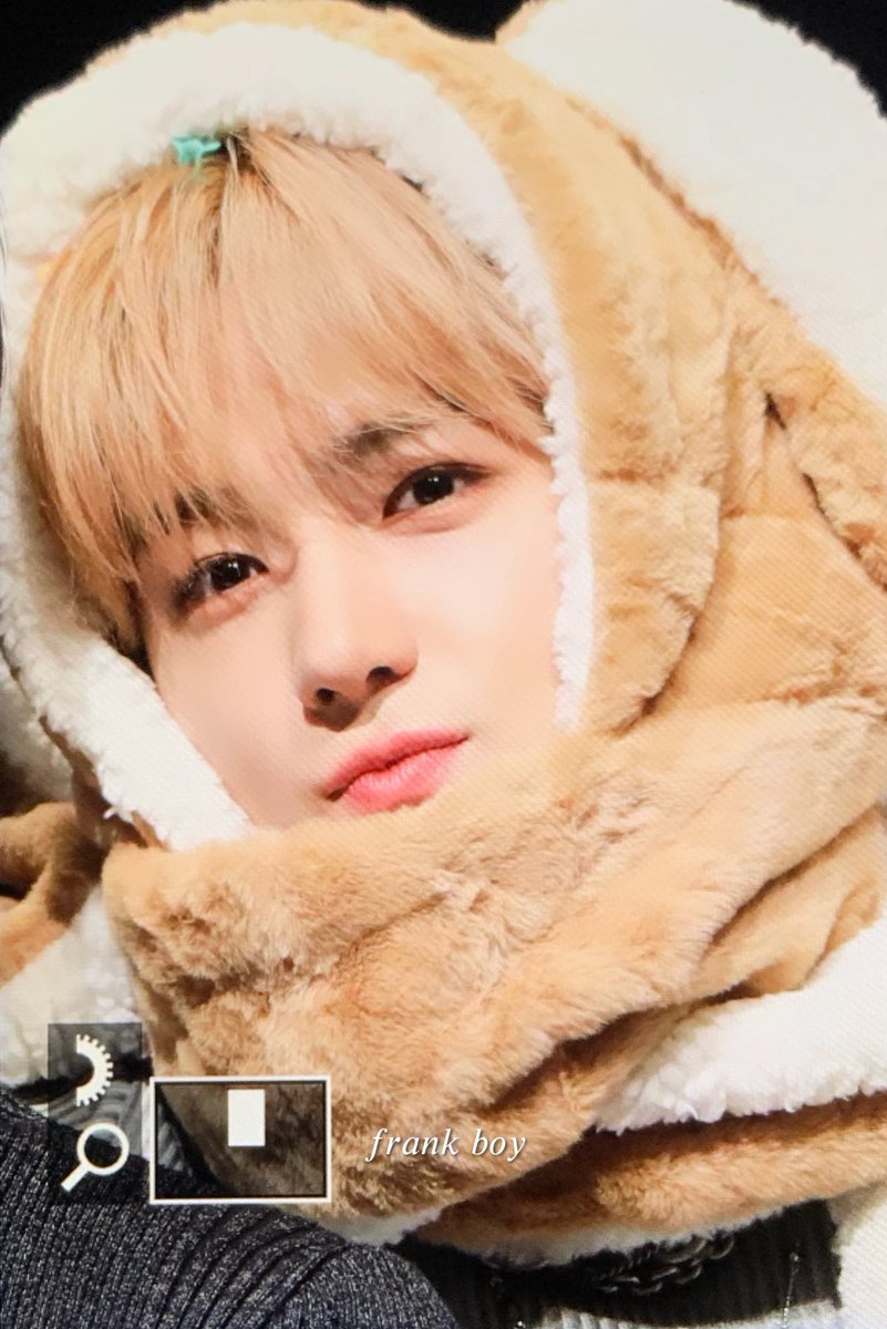 FrankBoy_24's tweet photo. 230305 오늘의 현토끼zip.
#더보이즈 #THEBOYZ #현재 #HYUNJAE #이재현 https://t.co/iIVvubvLbW