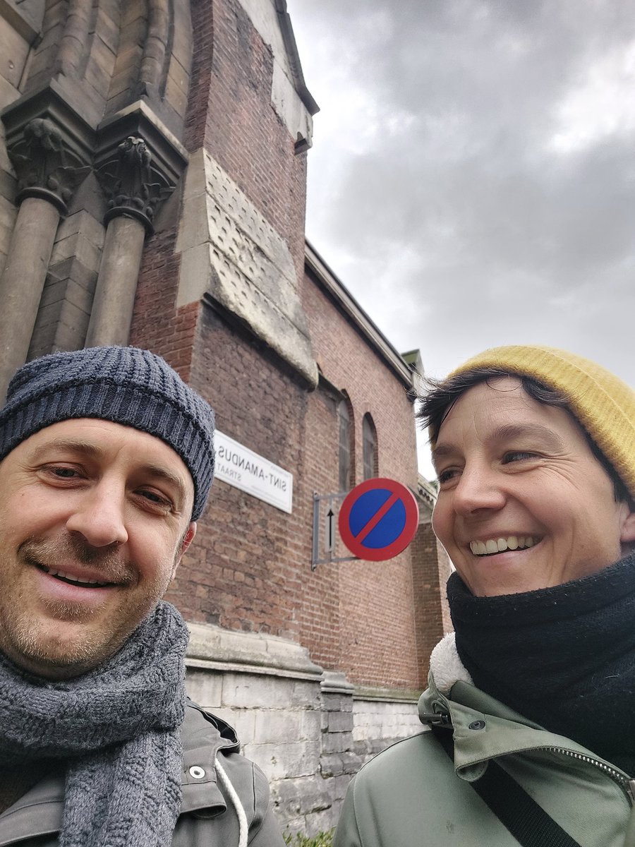 CommonsLabA's tweet photo. This morning I had a meeting with a new farmer. Discovering new collaboration. A so called 'private collective partnership'. It takes active citizens and new partnerships to transform the planet #communitysupportedagriculture #commonstransition #grassroots https://t.co/kGXBMwGGy9
