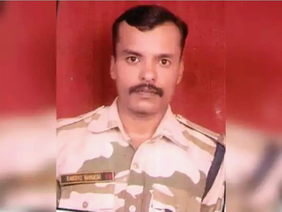 priority_n's tweet photo. Paying Homage to lesser known
#UnsungHero of @ITBP_official
HEAD CONSTABLE MANGESH RAMTEKE
#53BN
On his Balidan Diwas today.
He attained Veergati on Mar 5, 2021 When patrolling team was retreating from op which destroyed illegal ammunition factory by #naxals
#KnowYourHeroes https://t.co/yAvWQS6ykq